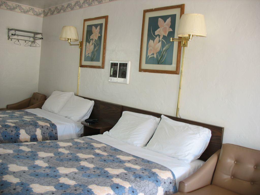 Travel Inn Роузберг Экстерьер фото
