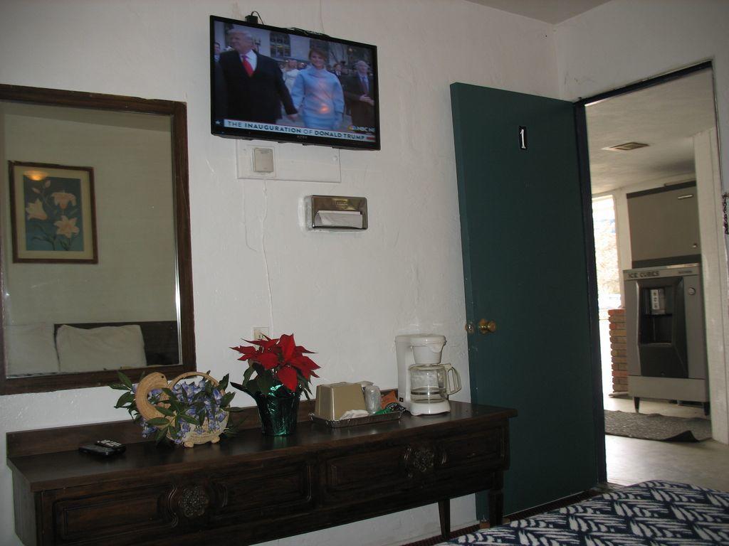 Travel Inn Роузберг Экстерьер фото