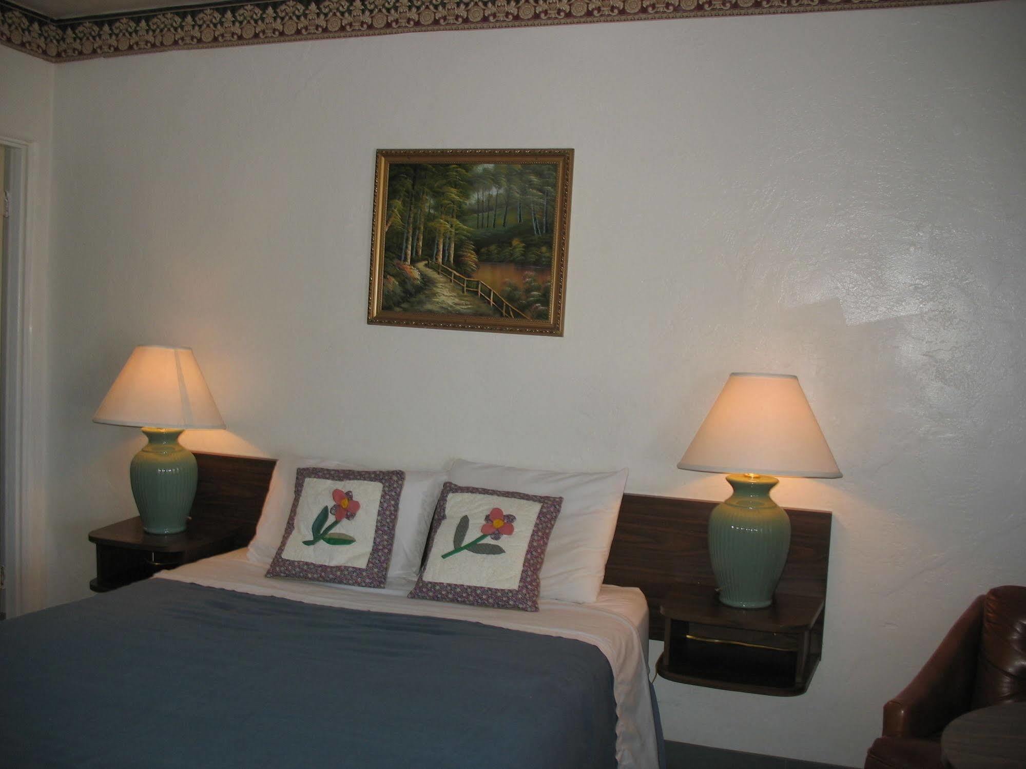 Travel Inn Роузберг Экстерьер фото