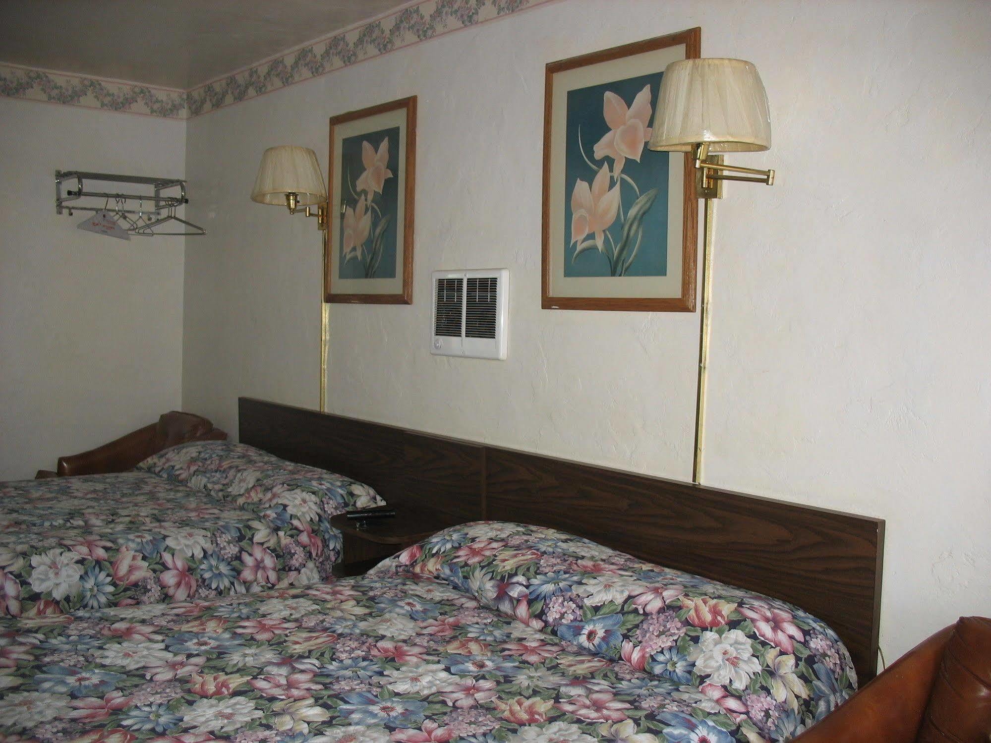 Travel Inn Роузберг Экстерьер фото